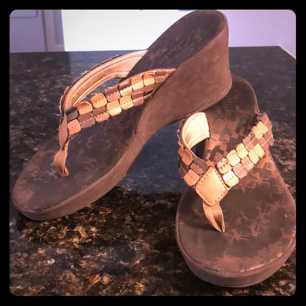 Clark’s brown leather wedge sandals